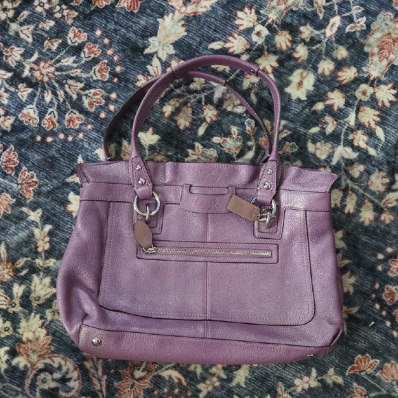 COACH LILAC PENELOPE LEATHER SHOPPER - Picture 1 of 10